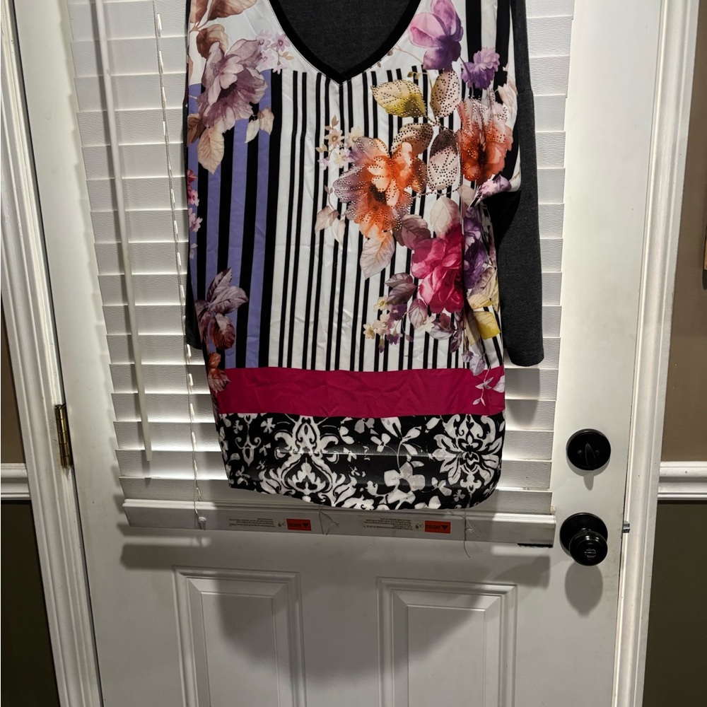 Christopher & Banks Floral Stripe V-Neck Tunic in Black, White & Pink - Picture 2 of 5